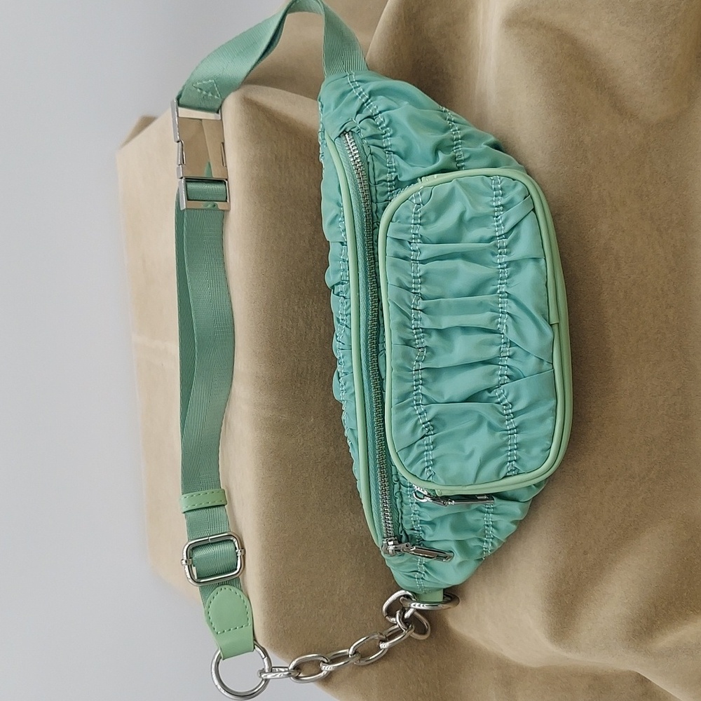 Urban Expressions Green Belt Bag Adjustable Waist Green Hip Purse